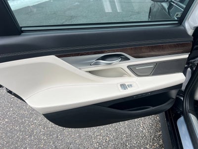 2022 BMW 7 Series 750i xDrive