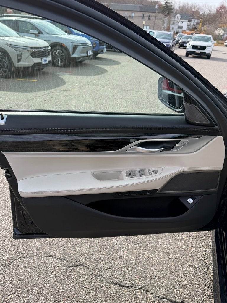 2021 BMW 7 Series 750i xDrive