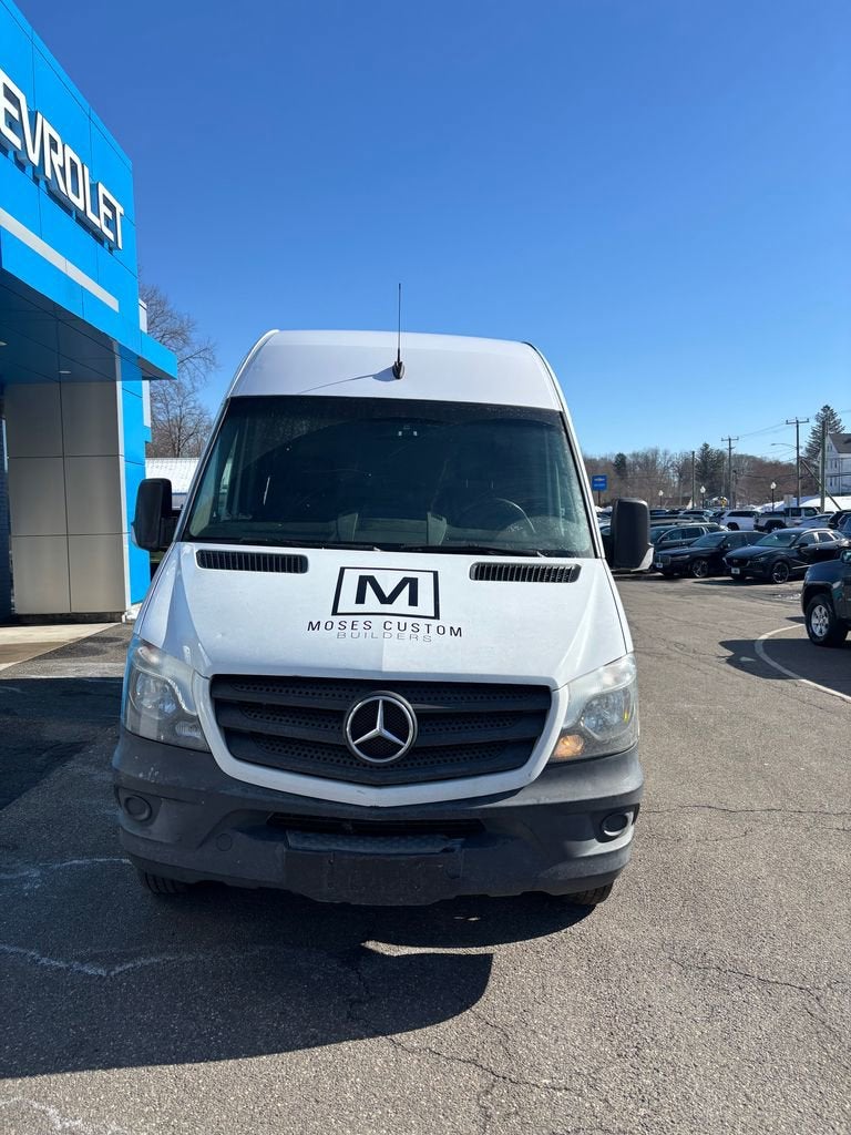 2017 Mercedes-Benz Sprinter Cargo Van 3500 Standard Roof V6 144" RWD