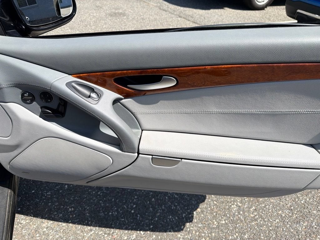 2003 Mercedes-Benz SL-Class 2dr Roadster 5.0L