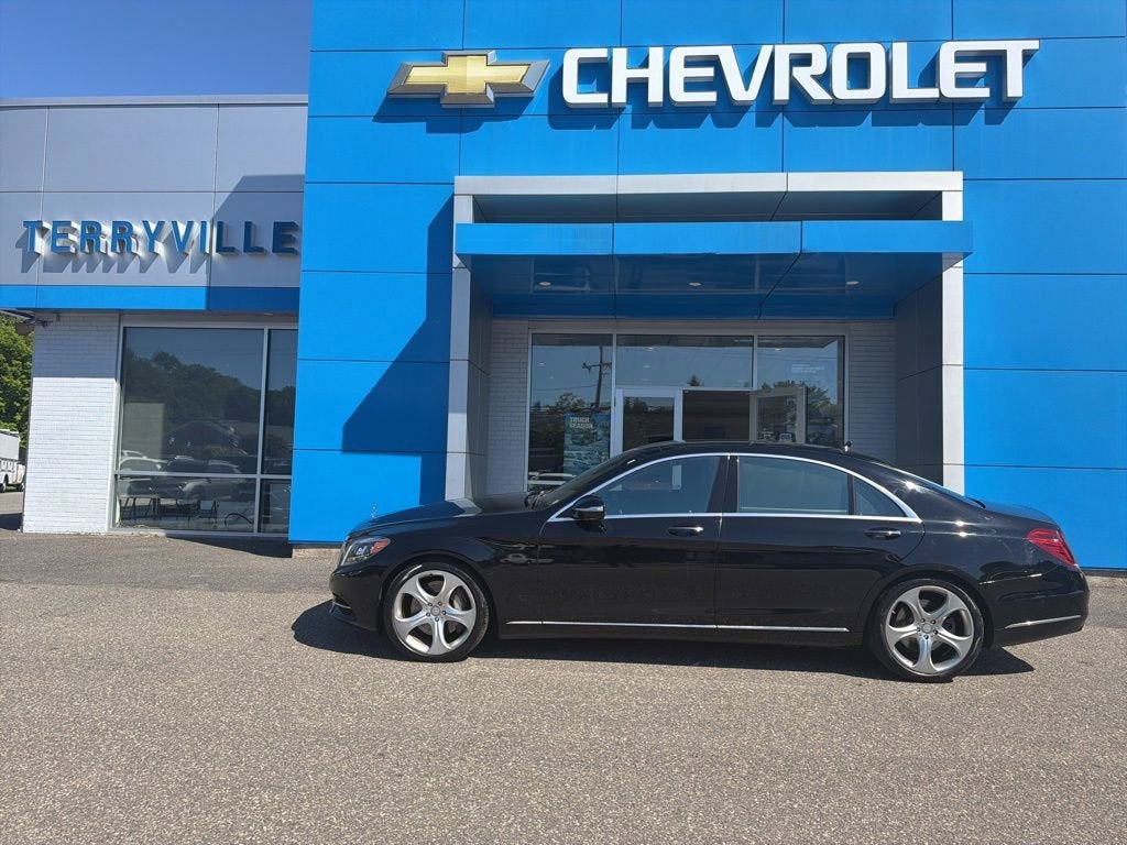 2015 Mercedes-Benz S-Class S550 4MATIC's photo