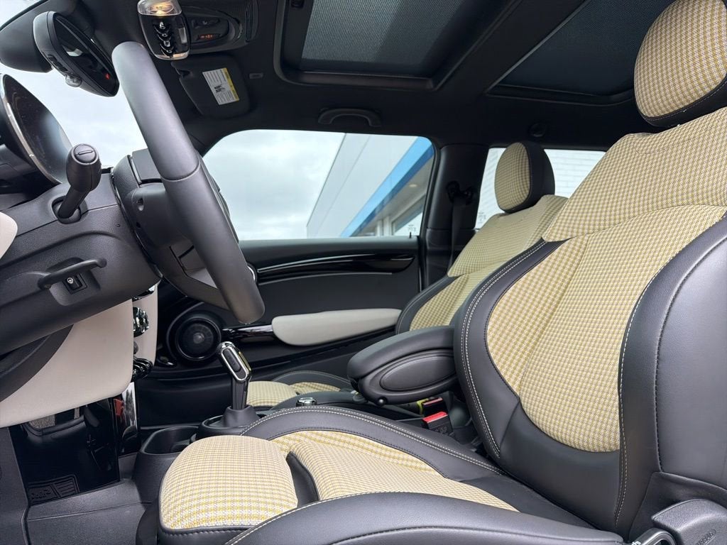 2024 MINI Hardtop 2 Door Cooper SE