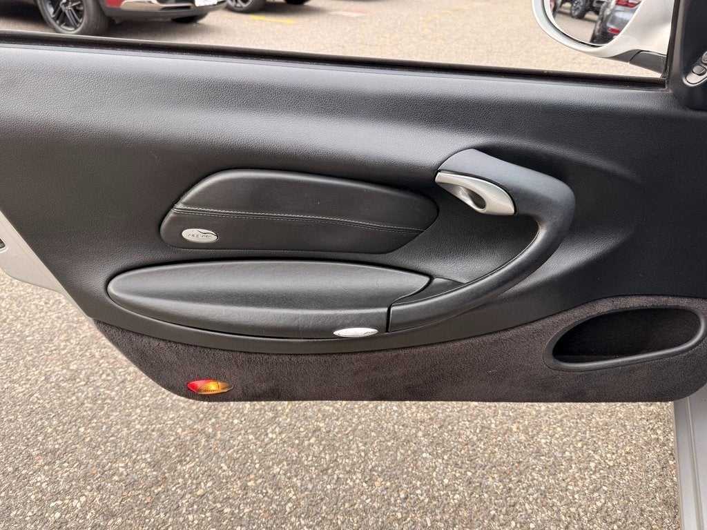 2001 Porsche 911 Carrera 2dr Carrera Cpe 6-Spd Manual