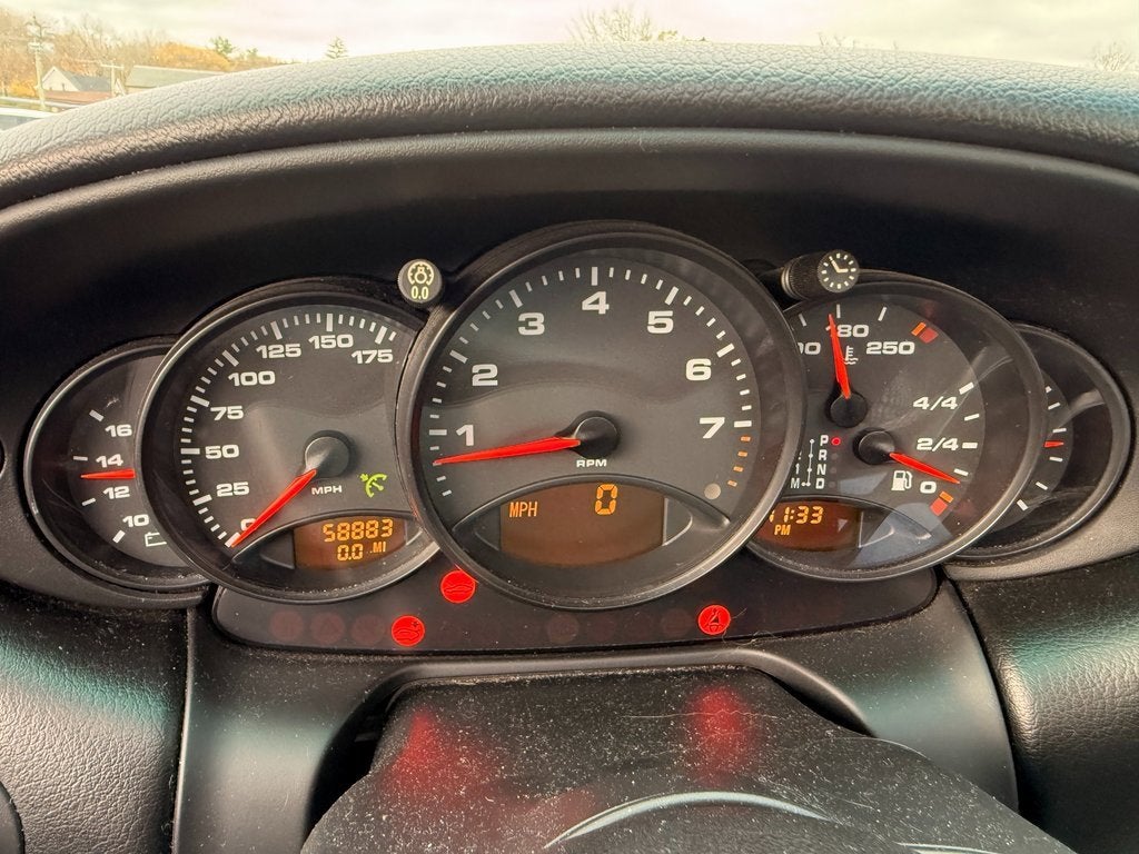 2001 Porsche 911 Carrera 2dr Carrera Cpe 6-Spd Manual