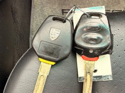 2001 Porsche 911 Carrera 2dr Carrera Cpe 6-Spd Manual