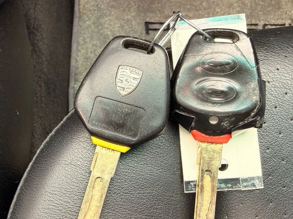 2001 Porsche 911 Carrera 2dr Carrera Cpe 6-Spd Manual