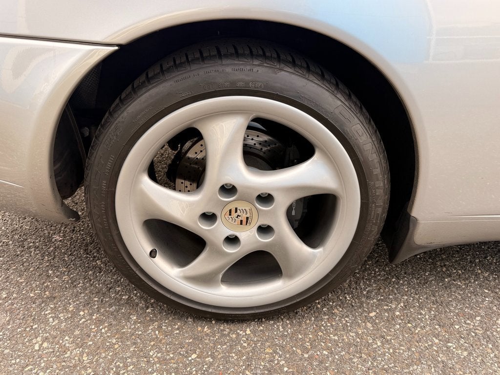 2001 Porsche 911 Carrera 2dr Carrera Cpe 6-Spd Manual