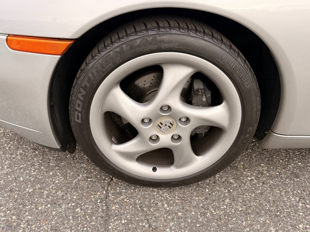 2001 Porsche 911 Carrera 2dr Carrera Cpe 6-Spd Manual