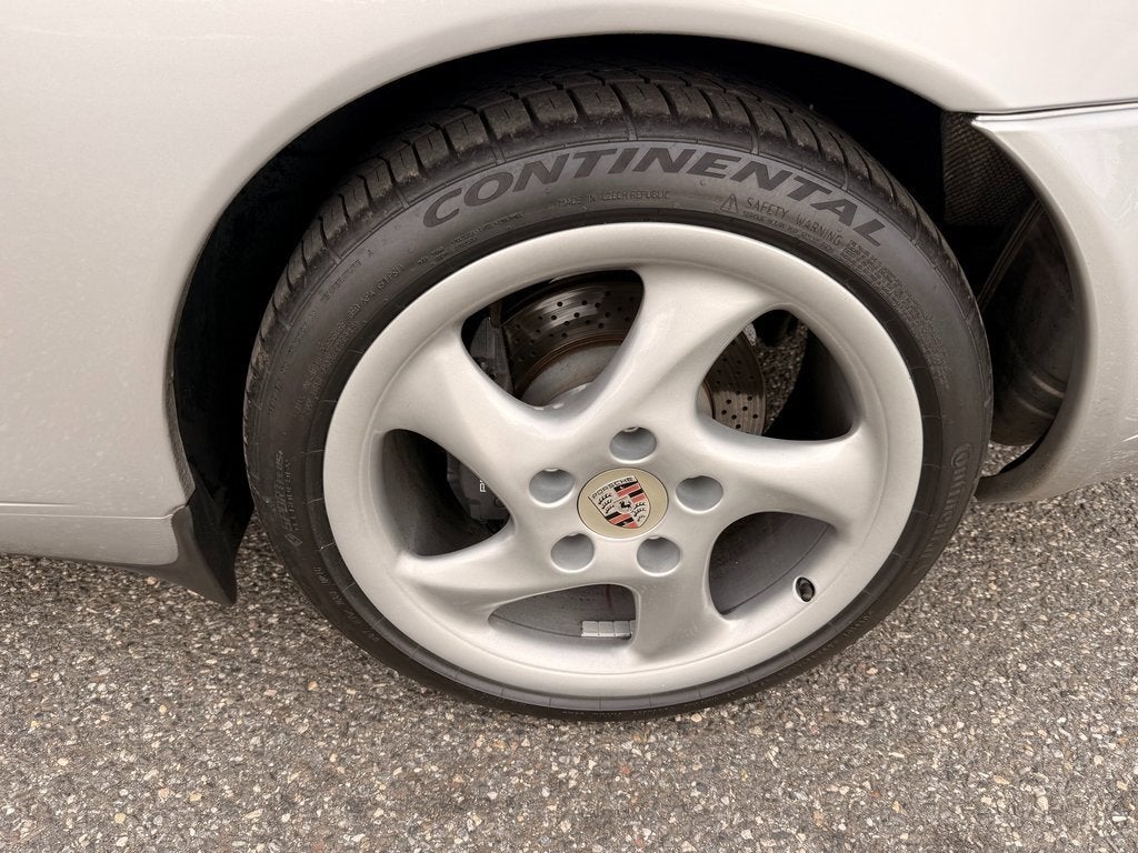 2001 Porsche 911 Carrera 2dr Carrera Cpe 6-Spd Manual