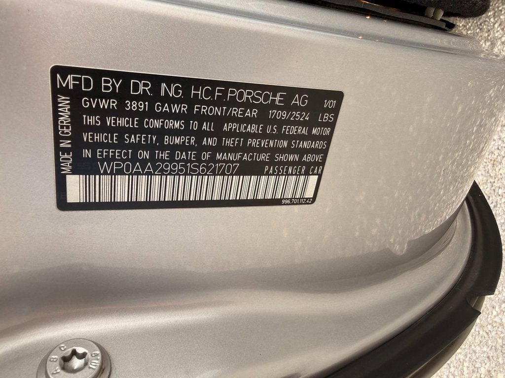 2001 Porsche 911 Carrera 2dr Carrera Cpe 6-Spd Manual