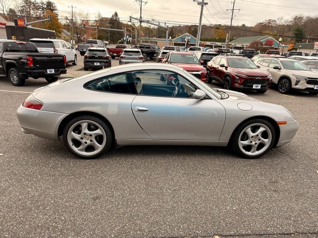2001 Porsche 911 Carrera 2dr Carrera Cpe 6-Spd Manual