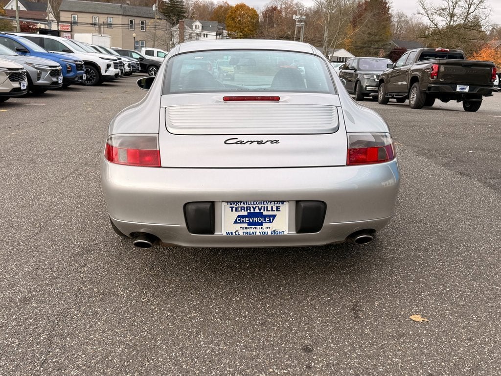 2001 Porsche 911 Carrera 2dr Carrera Cpe 6-Spd Manual