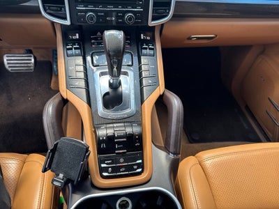 2014 Porsche Cayenne Turbo
