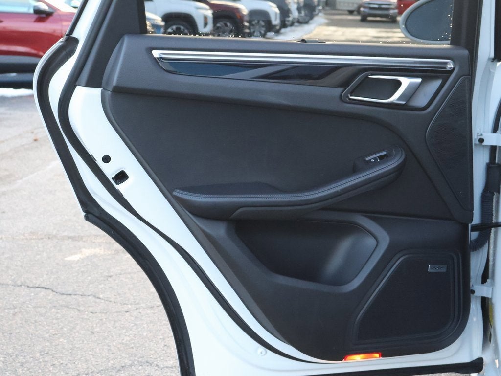 2018 Porsche Macan Turbo