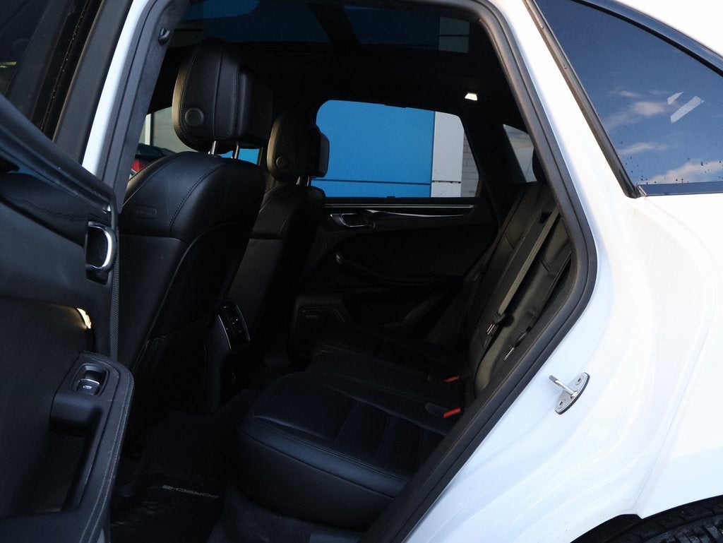 2018 Porsche Macan Turbo