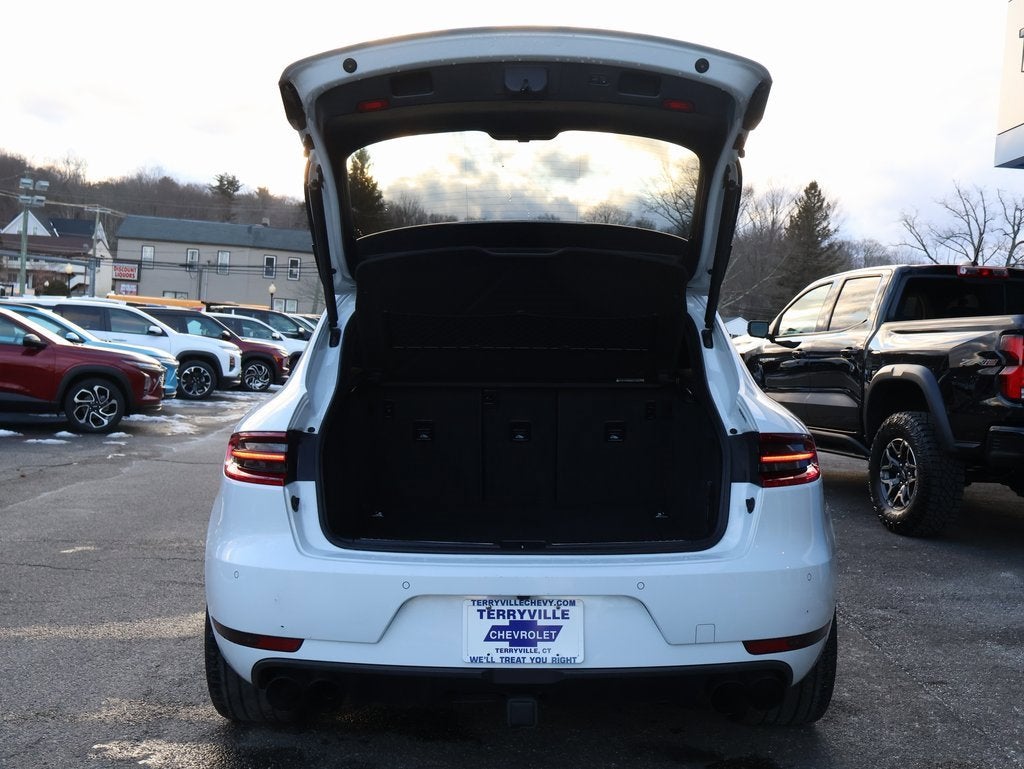 2018 Porsche Macan Turbo