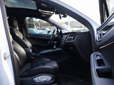 2018 Porsche Macan Turbo