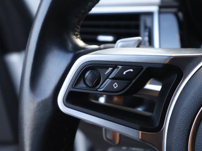 2018 Porsche Macan Turbo