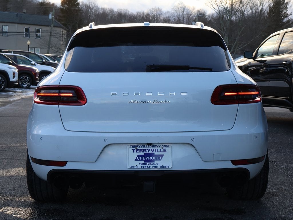 2018 Porsche Macan Turbo