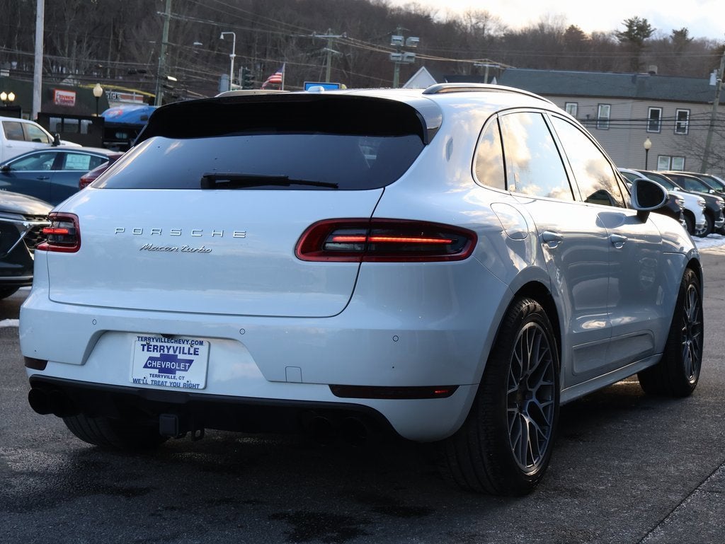 2018 Porsche Macan Turbo
