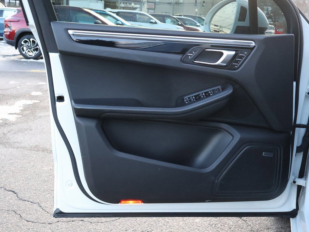 2018 Porsche Macan Turbo