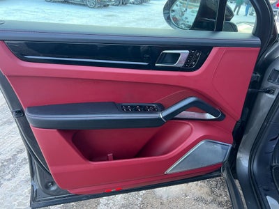 2021 Porsche Cayenne Turbo