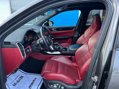 2021 Porsche Cayenne Turbo