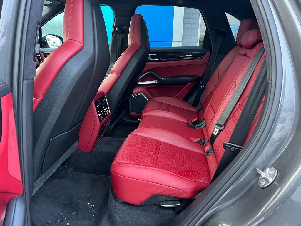 2021 Porsche Cayenne Turbo