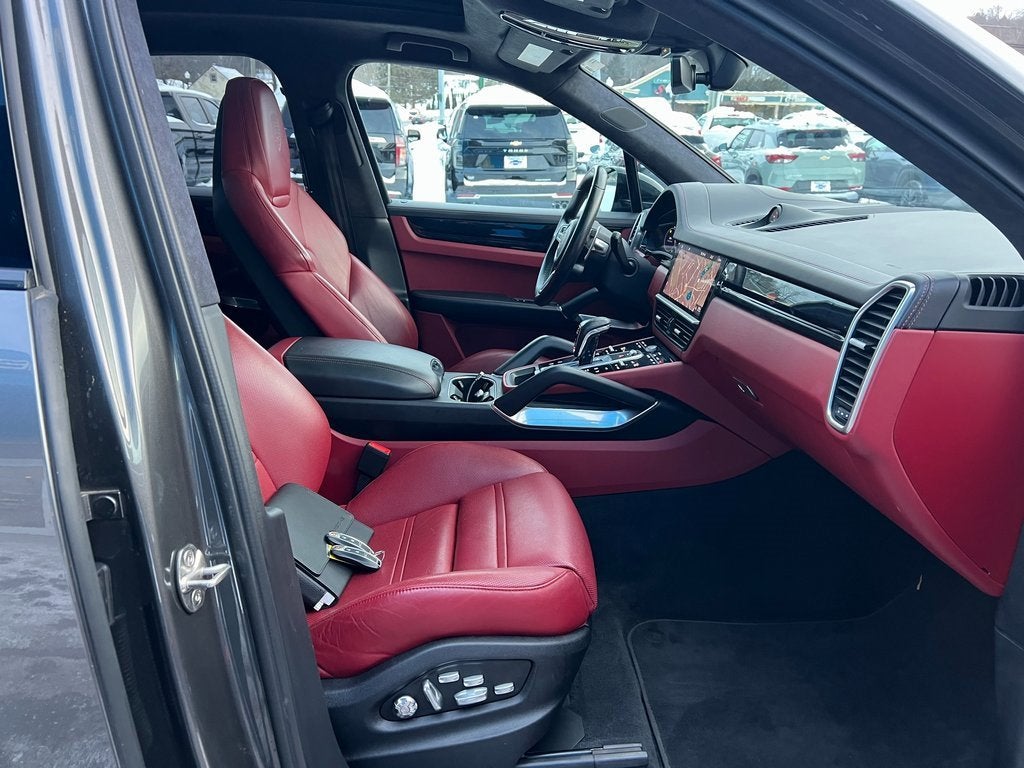 2021 Porsche Cayenne Turbo