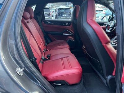 2021 Porsche Cayenne Turbo