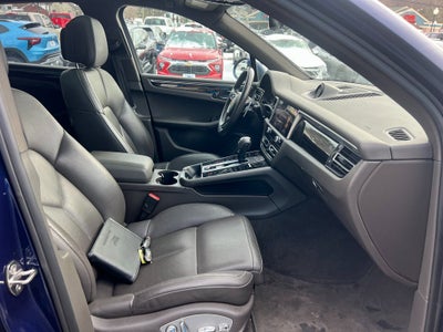 2022 Porsche Macan S