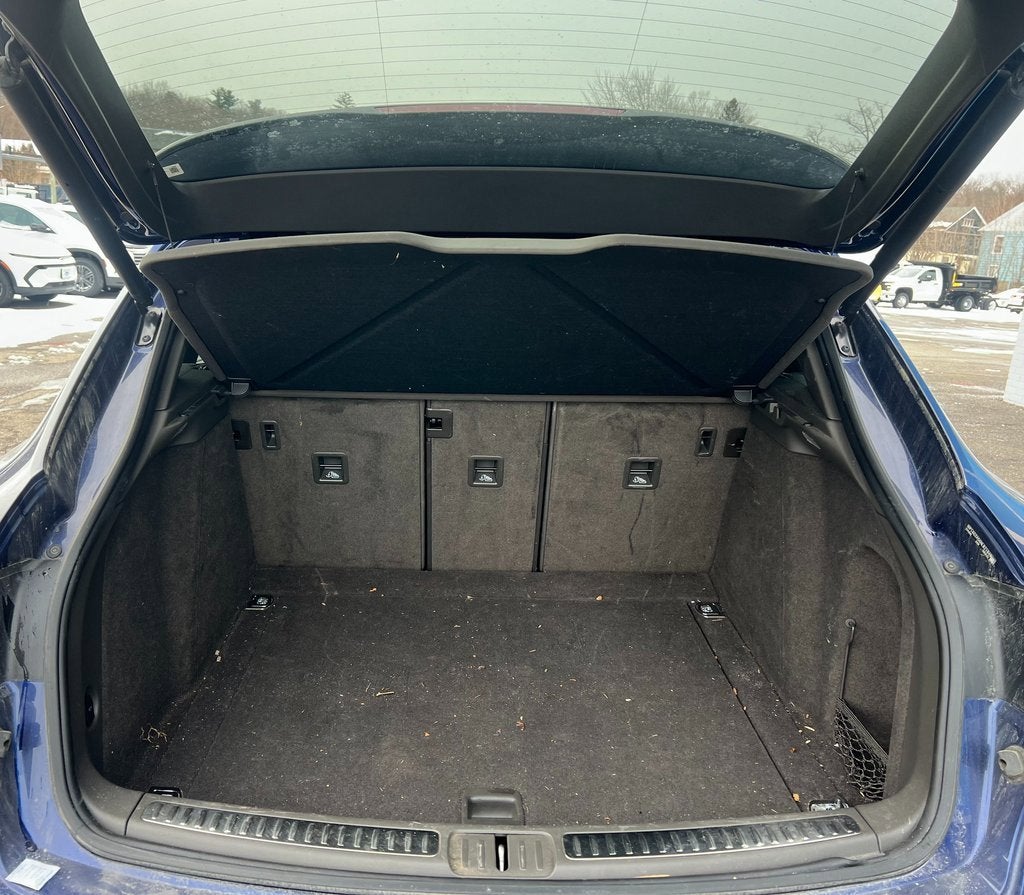 2022 Porsche Macan S