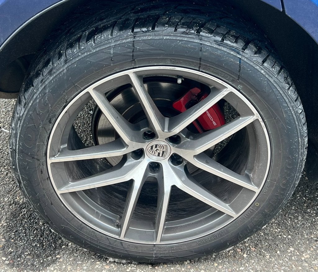 2022 Porsche Macan S