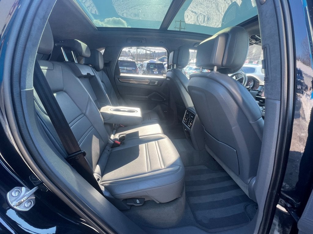 2022 Porsche Cayenne GTS