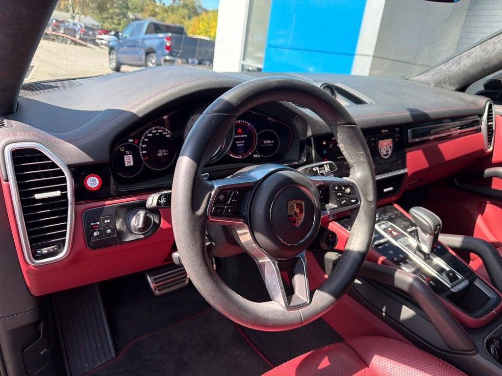 2023 Porsche Cayenne GTS