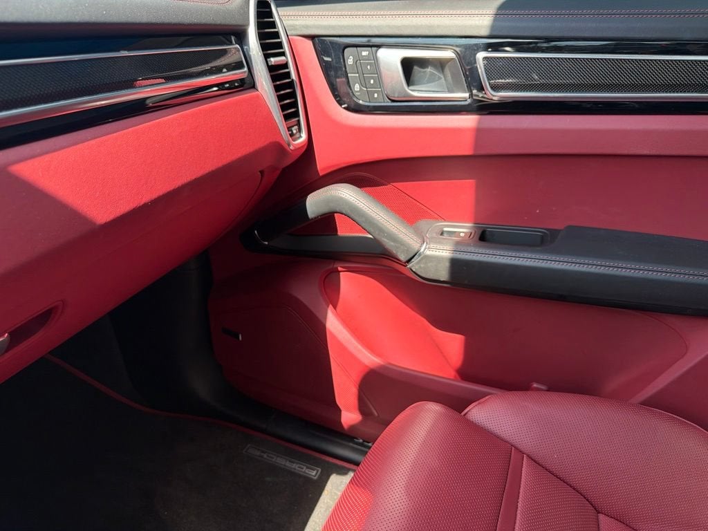 2023 Porsche Cayenne GTS