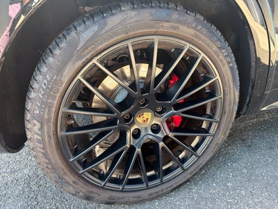 2023 Porsche Cayenne GTS