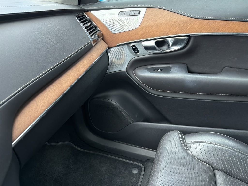 2017 Volvo XC90 Inscription