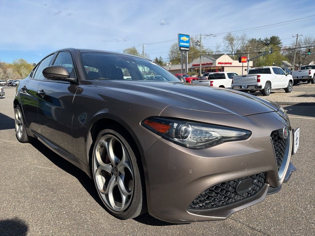 2019 Alfa Romeo Giulia Ti Sport