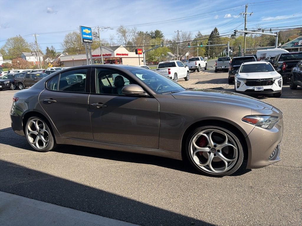2019 Alfa Romeo Giulia Ti Sport