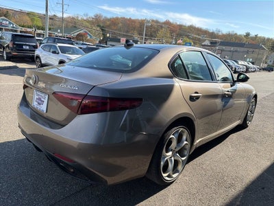 2019 Alfa Romeo Giulia Ti Sport