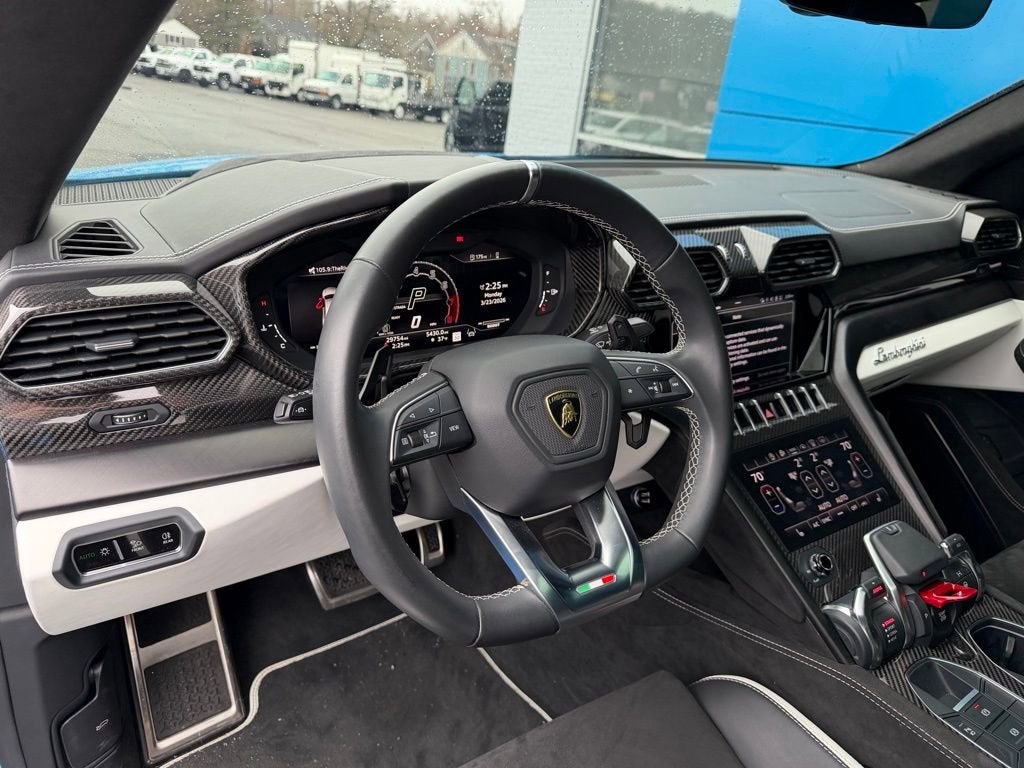 2024 Lamborghini Urus S