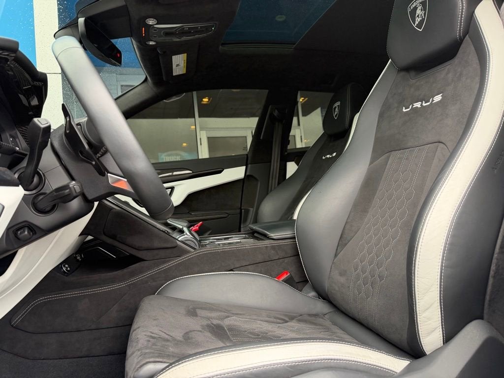 2024 Lamborghini Urus S